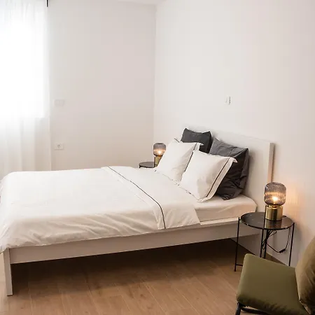 Apartment Hisa Bianca *