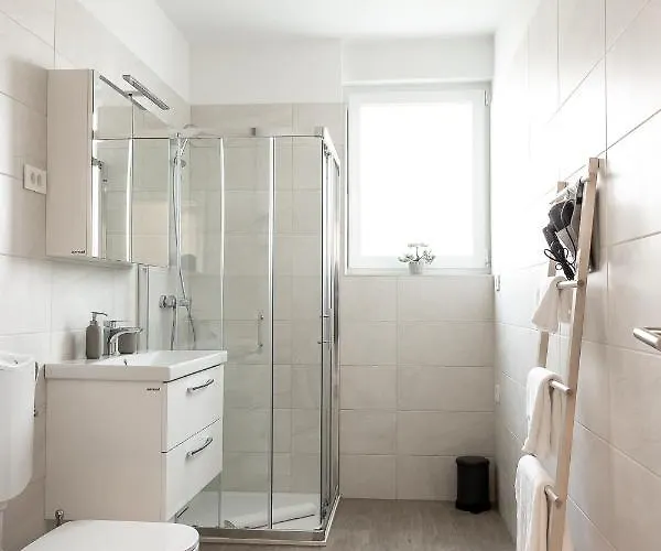 Hisa Bianca Διαμέρισμα *